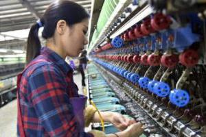 广西河池旅游新闻:广西河池把丝绸产业做成国际大生意
