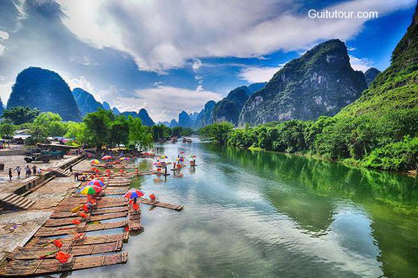 桂林旅游景点:遇龙河
