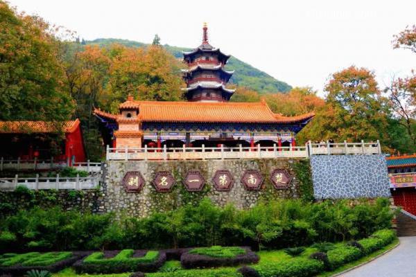 桂林旅游景点:湘山寺