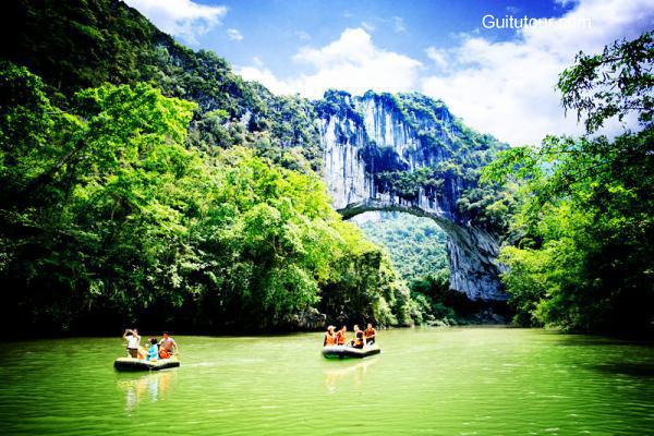 百色旅游景点:布柳河峡谷