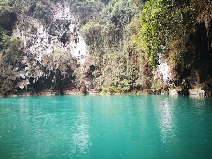 河池三门海是目前世界洞穴协会确认为世界上唯一的水游天坑的景区